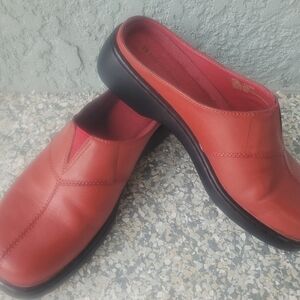 Naturalizer Red and Black Slip-On Shoes